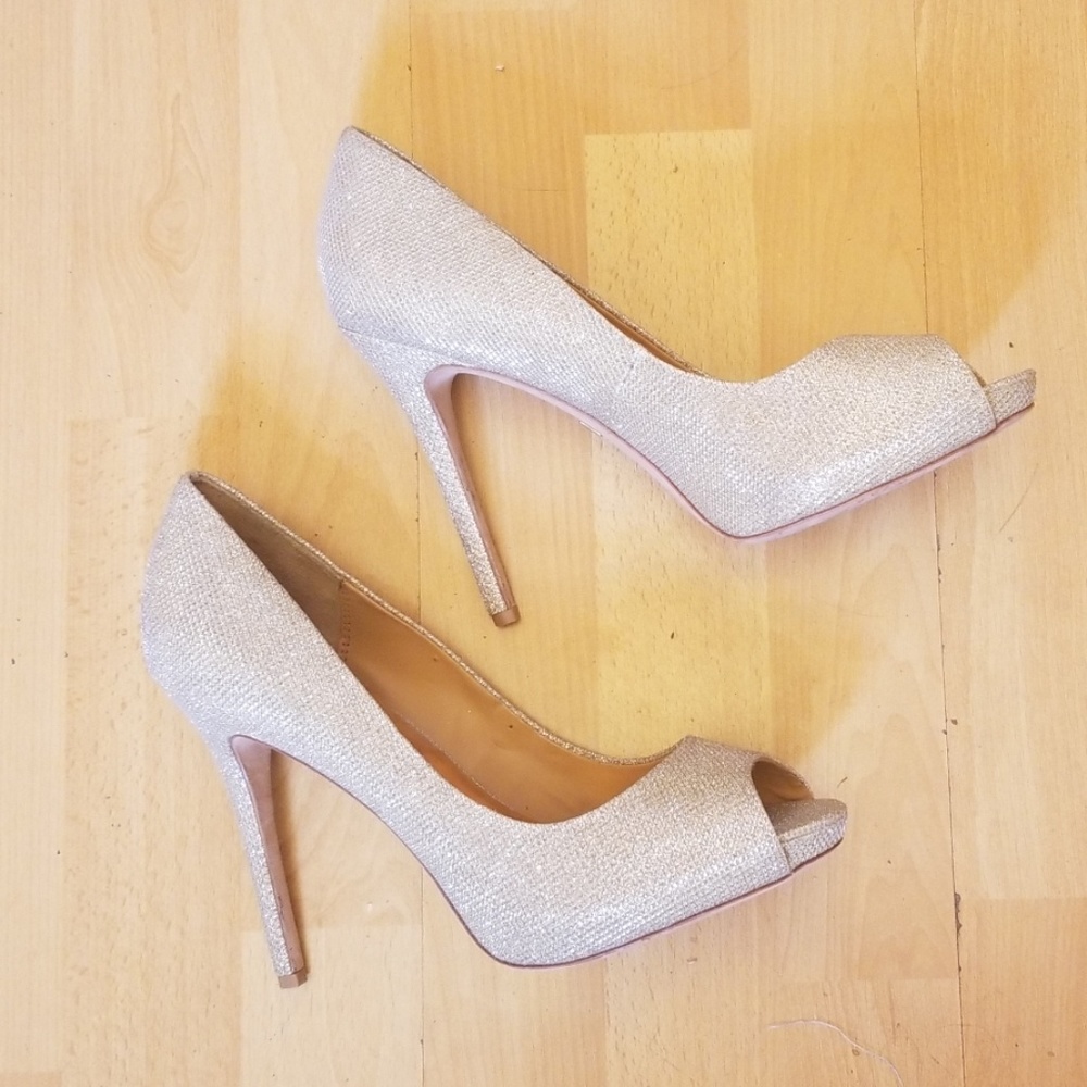 Badgley Mischka Peep Toe Platform Stilettos Gold - Picture 3 of 8